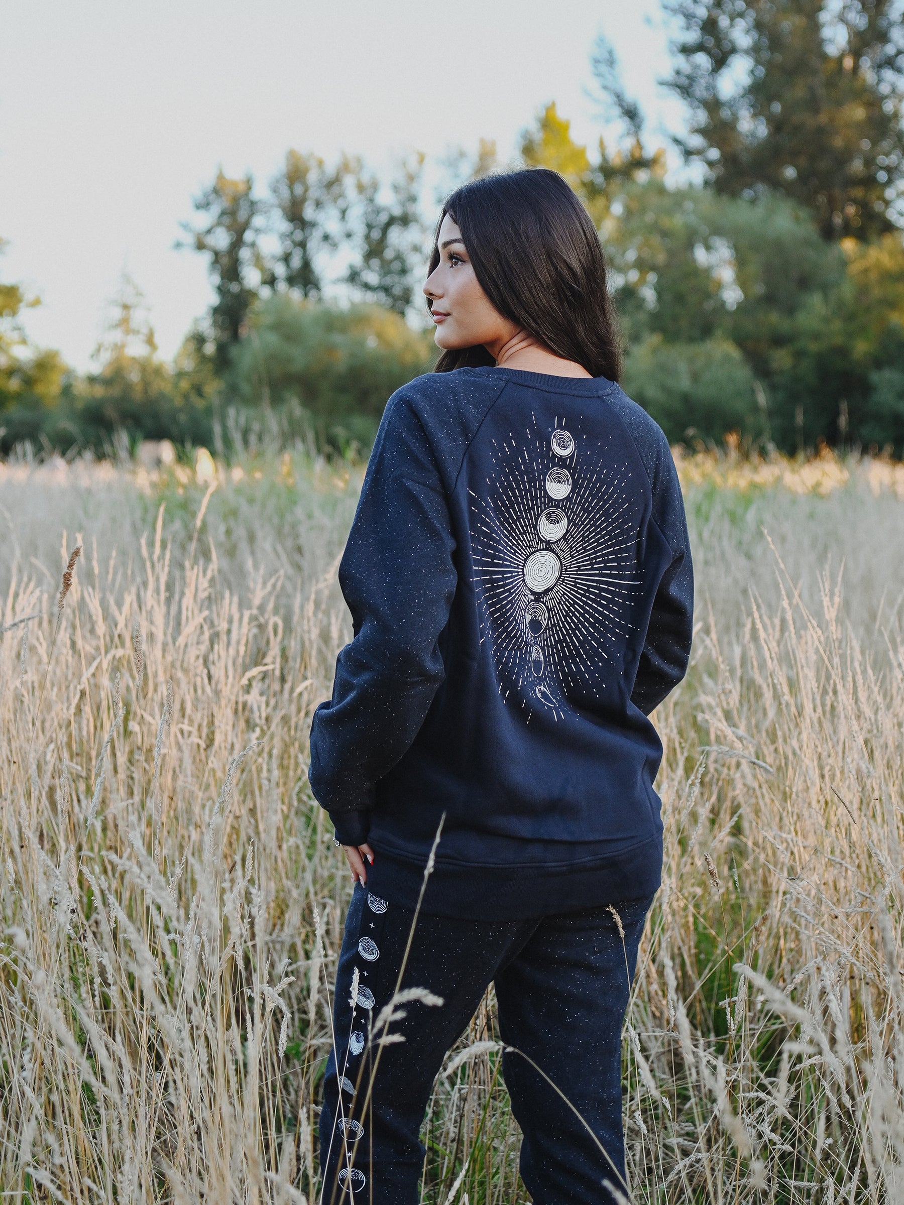 Moonshine Raglan Pullover
