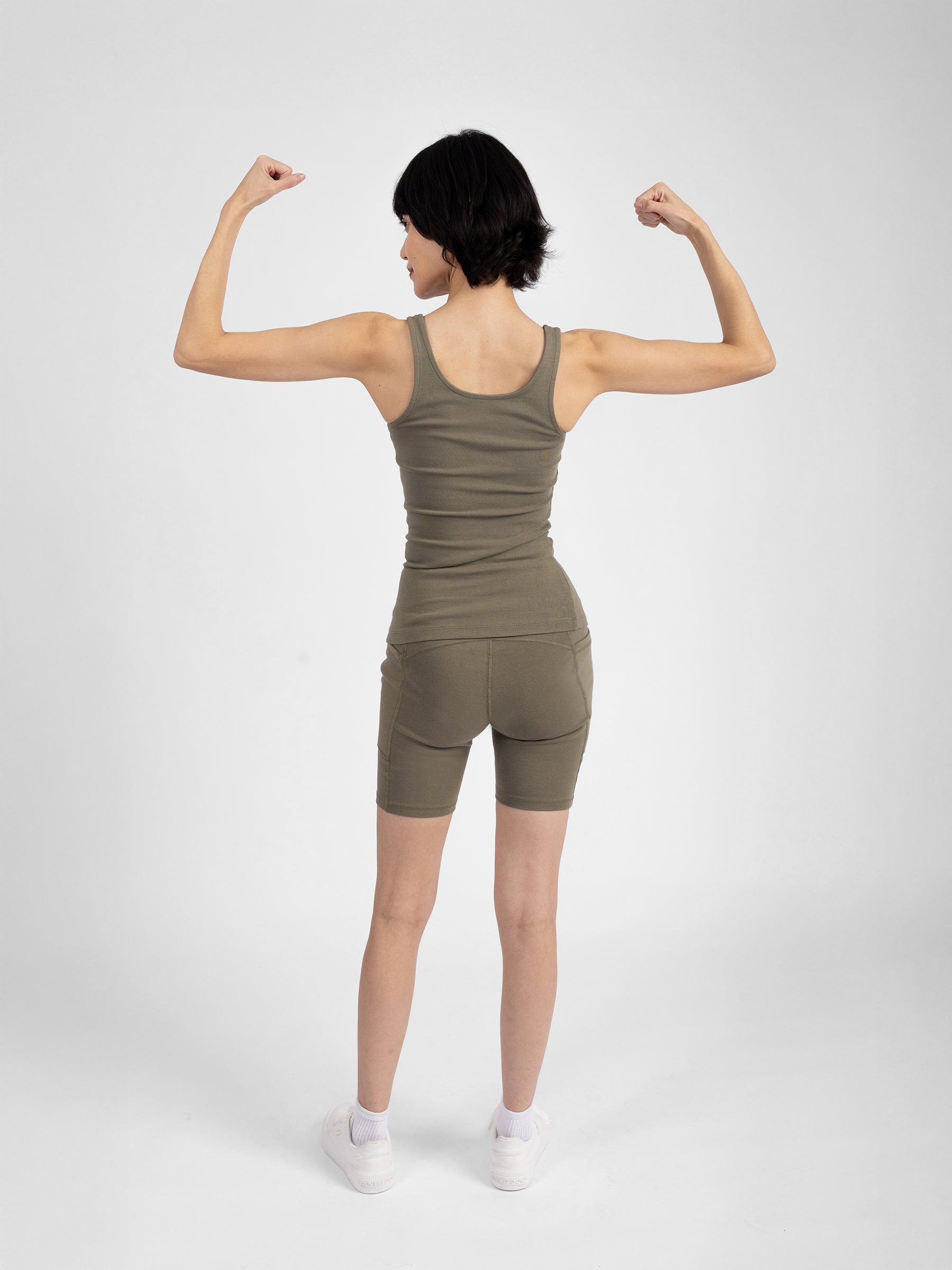 PlantTec™ Organic Reversible Contour Tank | Cypress