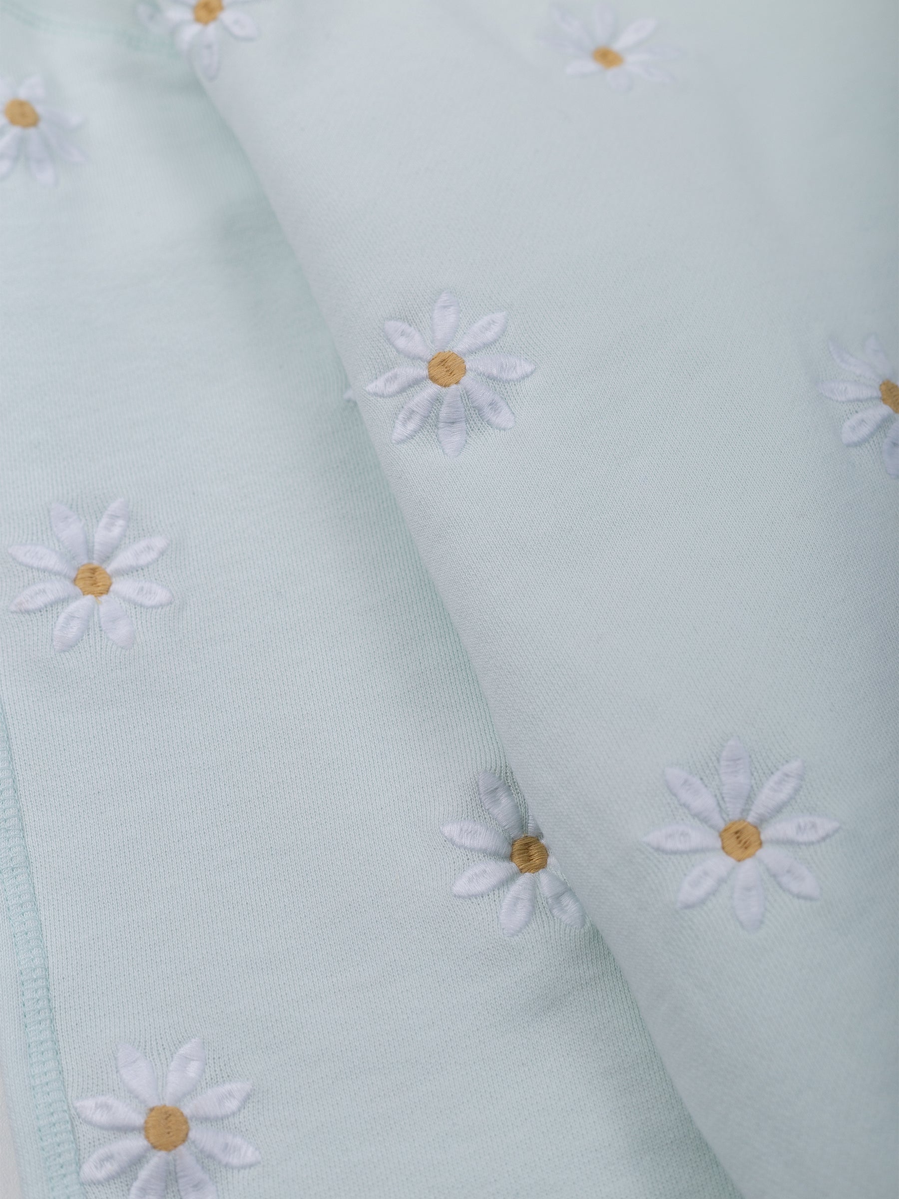 DAISIES Embroidered Organic Pullover