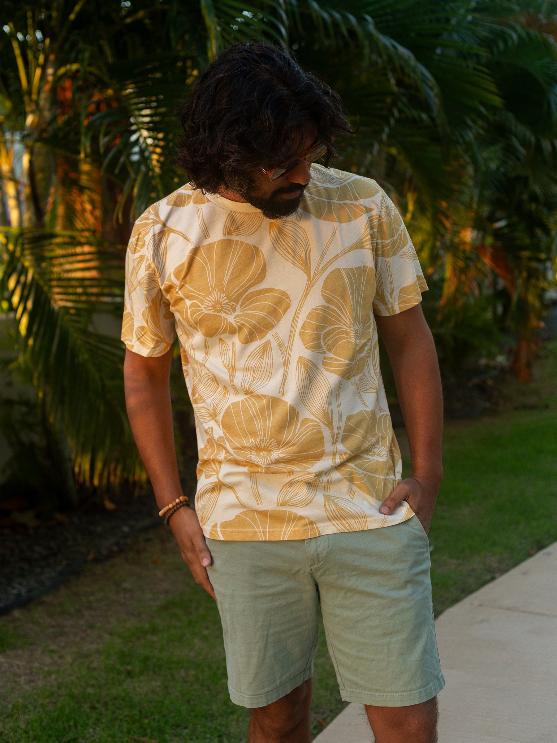 Low Tide Tee | Poppies-Organic Tee-Happy Earth