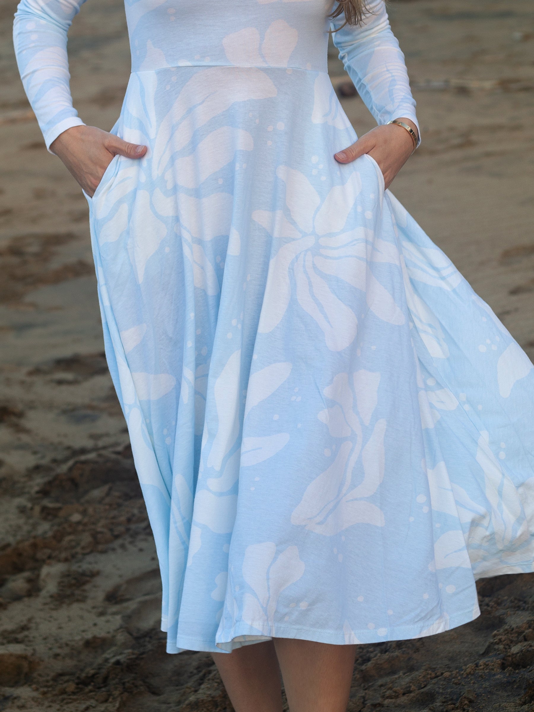 Luna Midi Dress | Naupaka Blossom