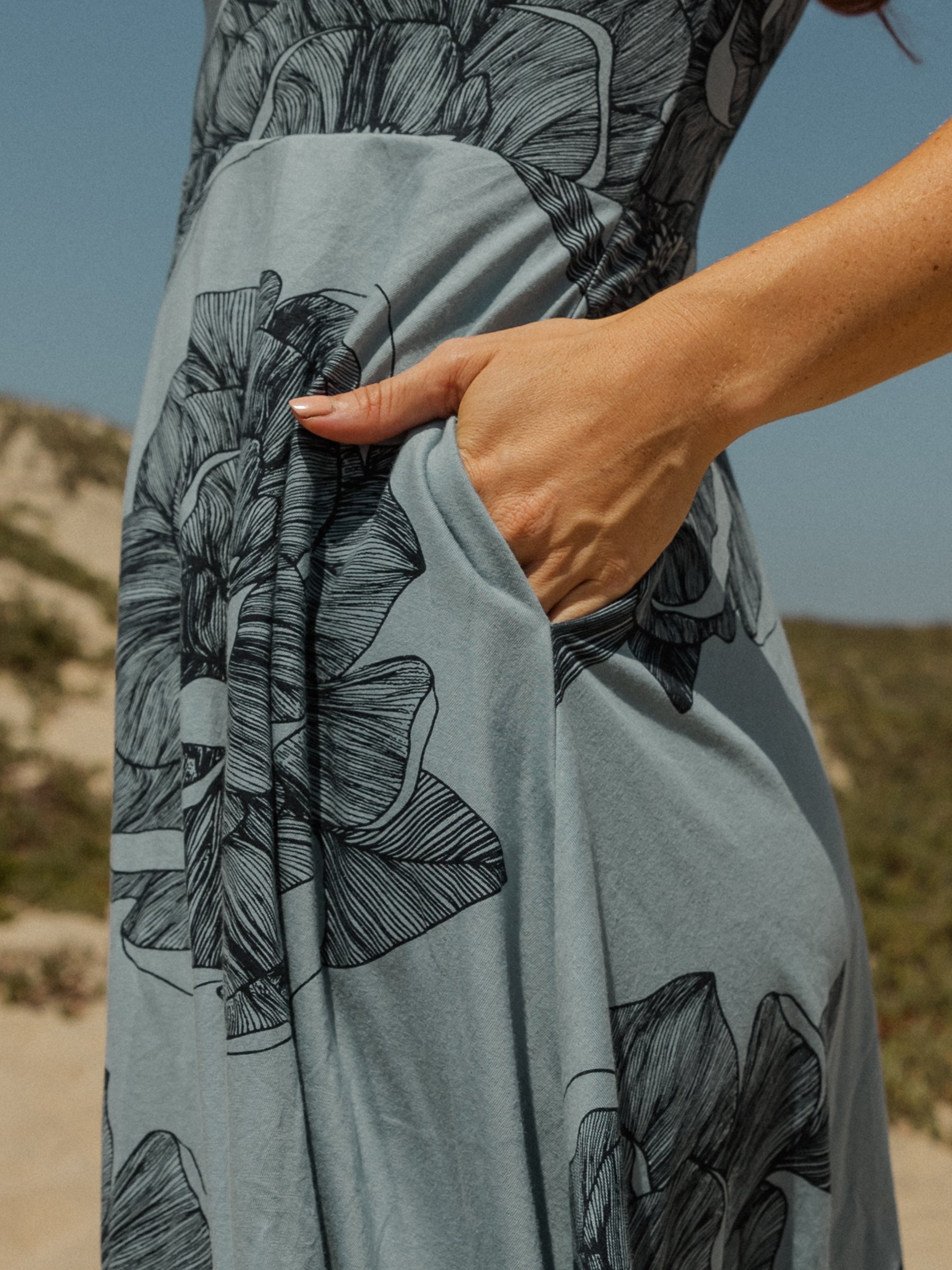 Lily Midi Dress | Peony