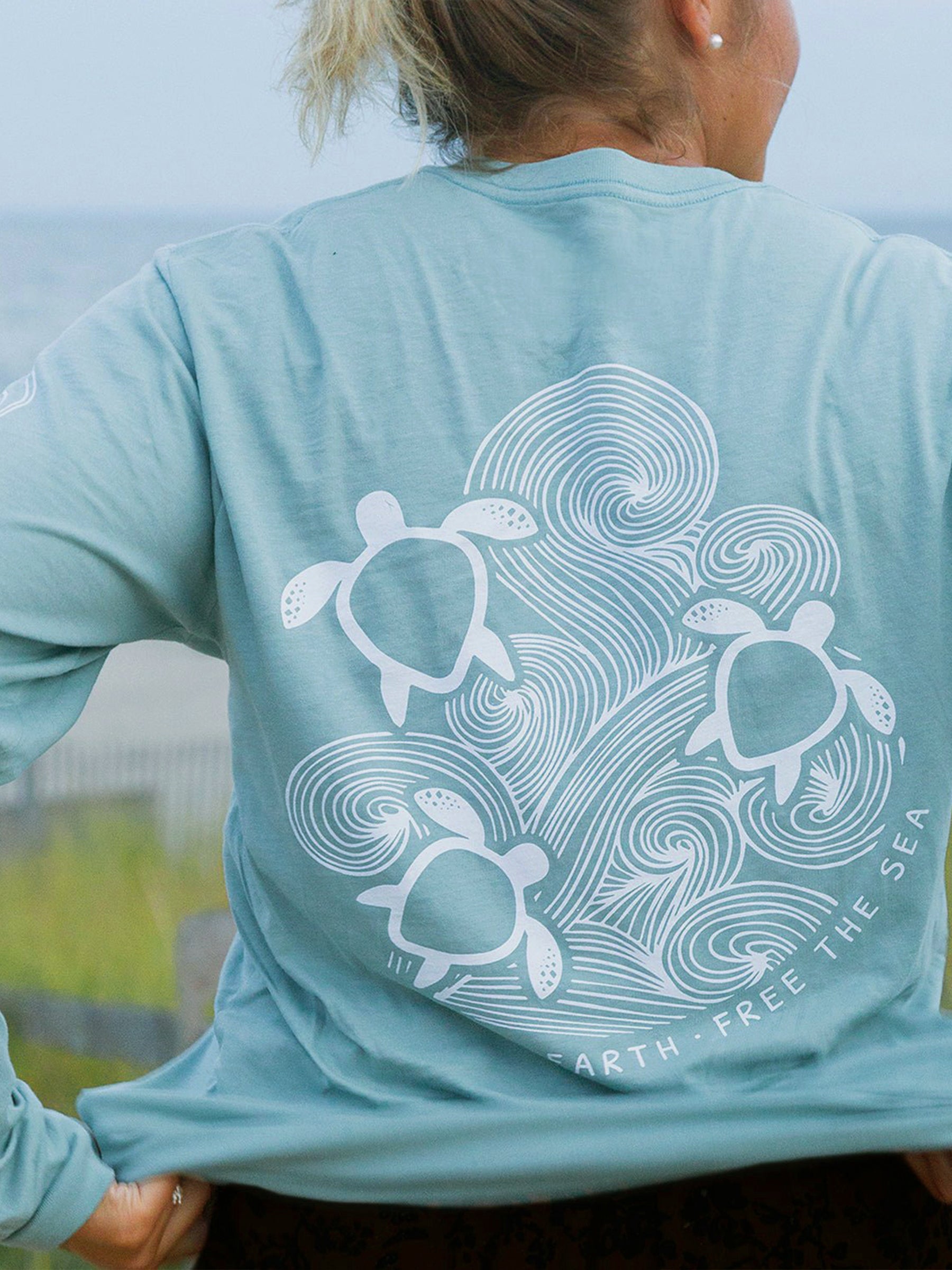 Laniakea Beach Tee