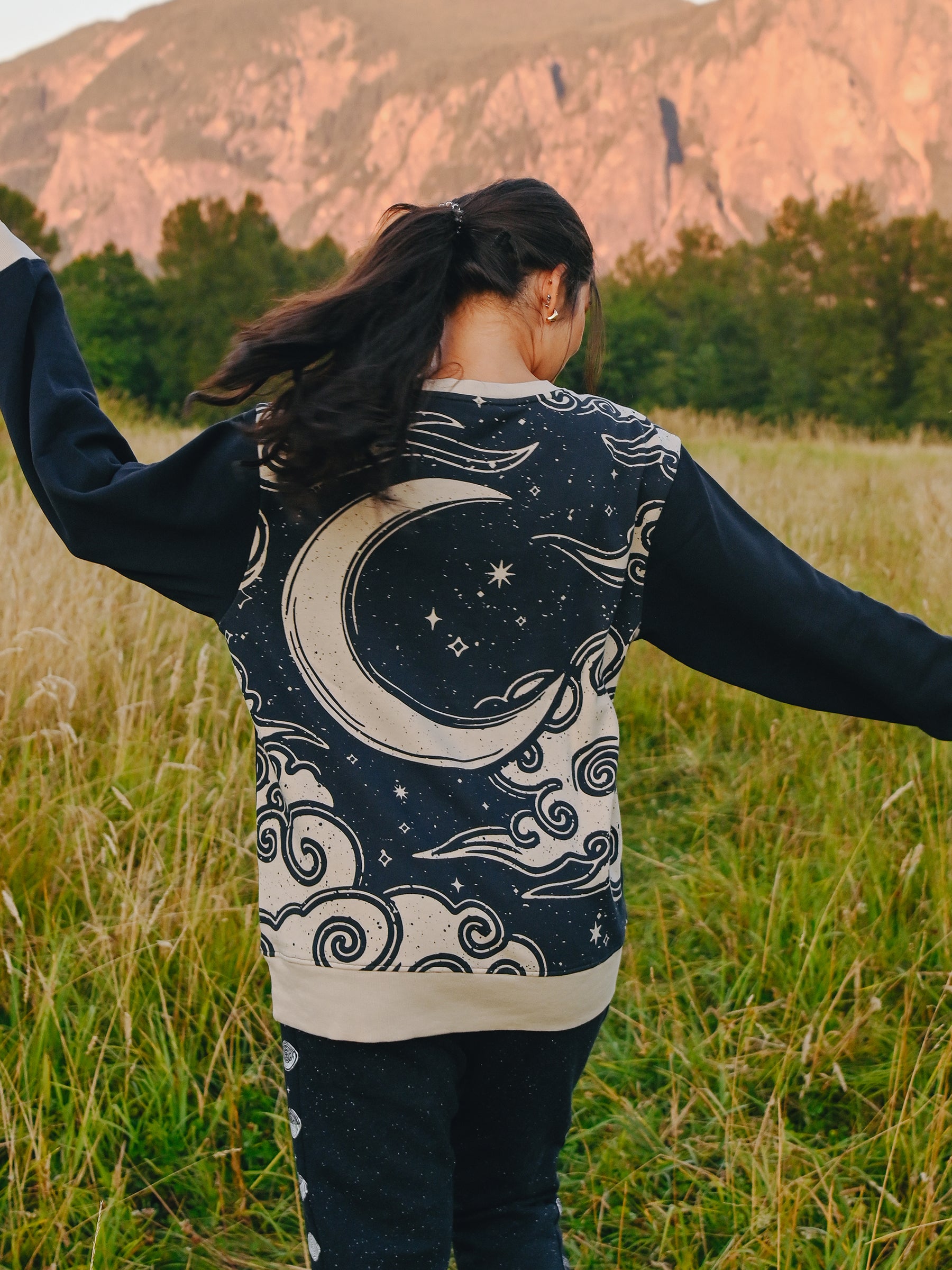トップス MOONTREEPLANET pullover Reverie de Lune Pullover - Organic Cotton Fleece Sweatshirt