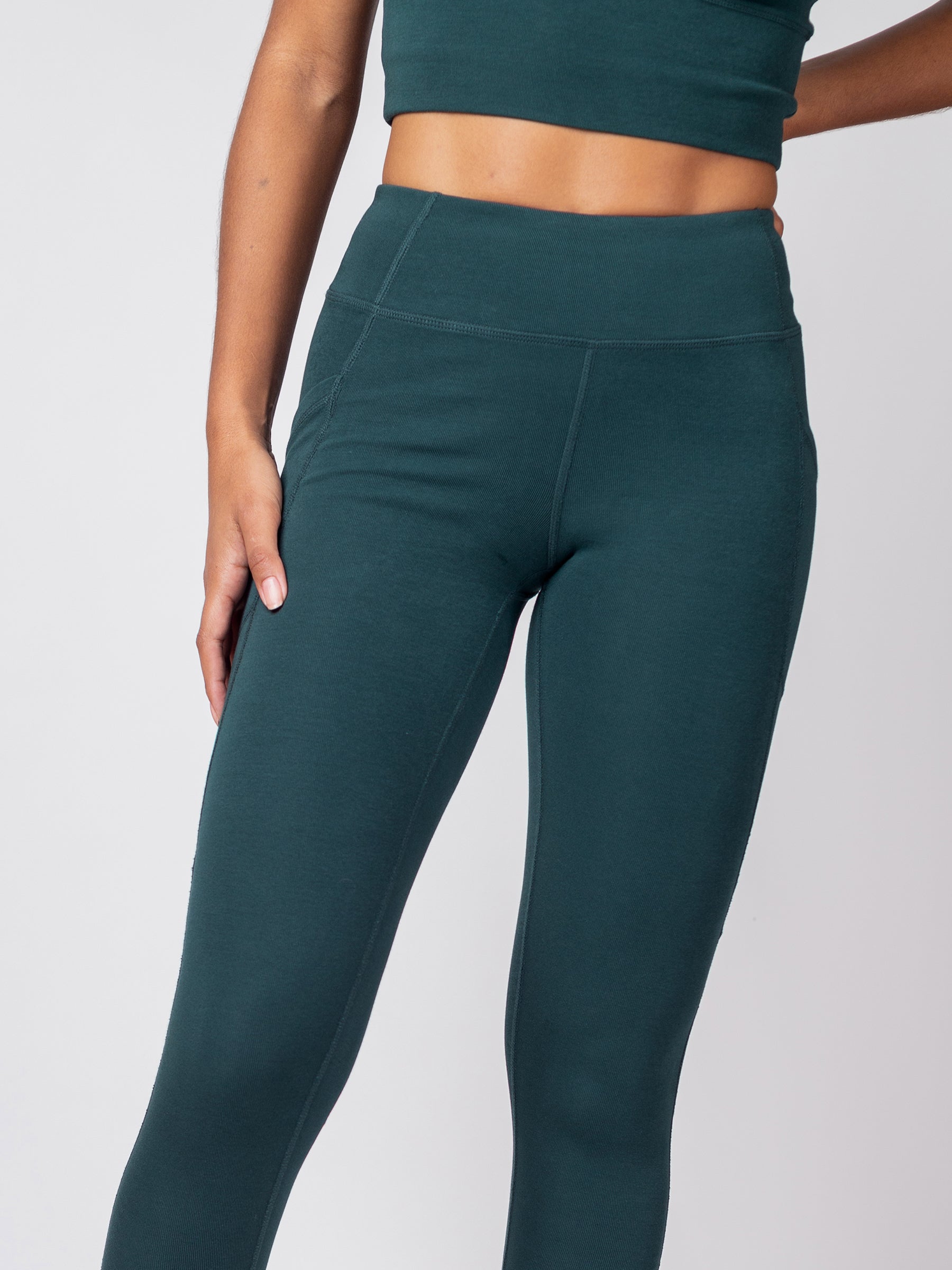 PlantTec™ Organic Crop/Petite Leggings | Monstera