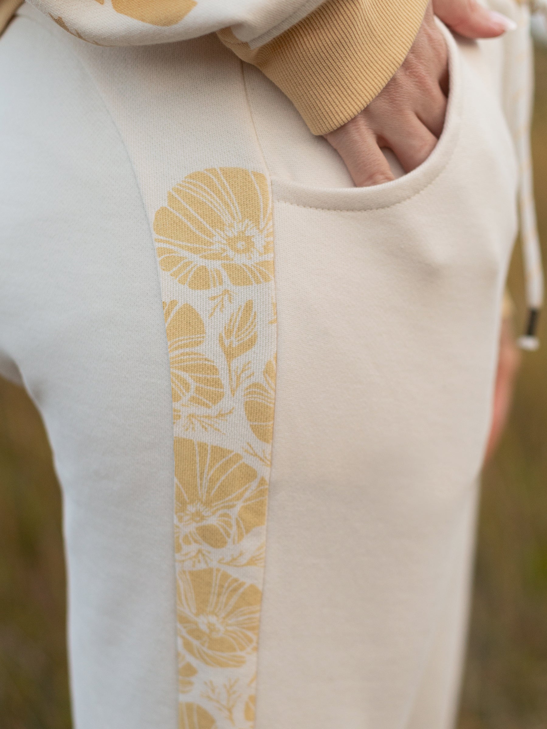 Poppies Joggers-Organic Joggers-Happy Earth